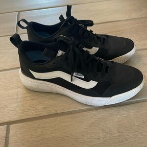 Vans UltraRange Ultra Cush Shoe